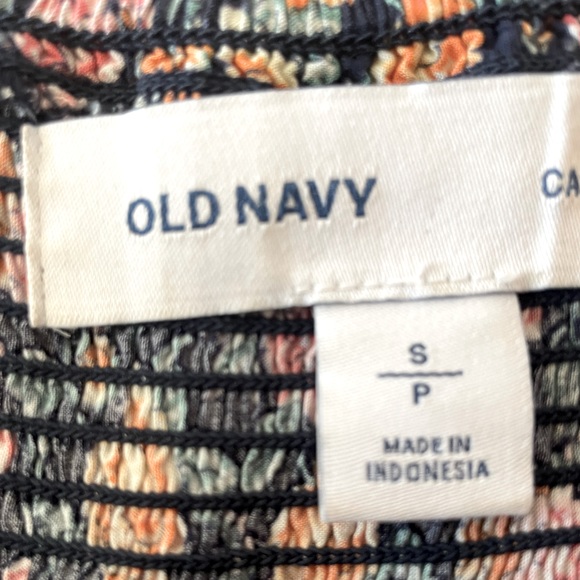 Old Navy Floral Smocked Midi Dress - Picture 4 of 4